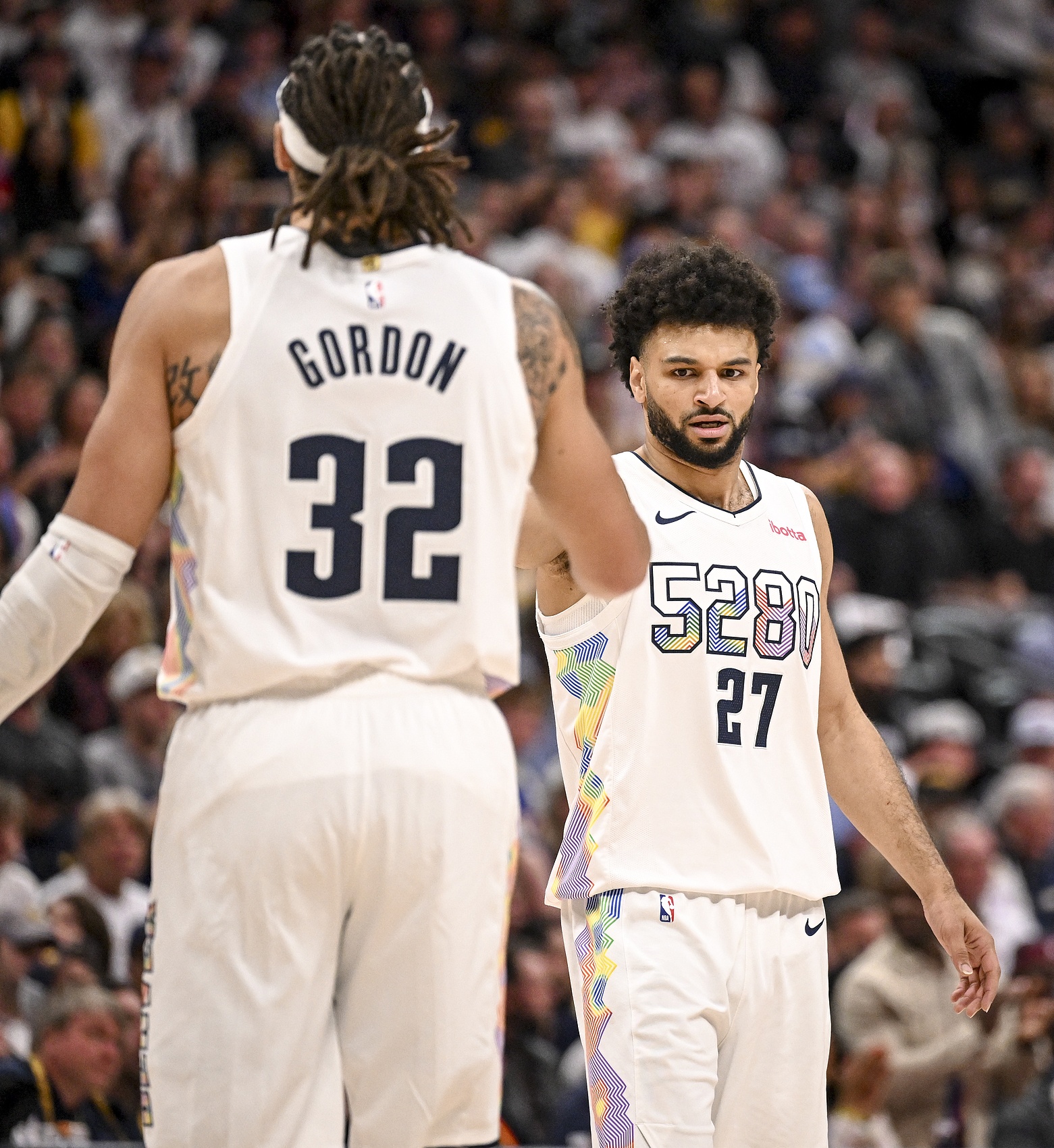 火狐电竞首页-伤兵满营！今天对阵雄鹿阿隆·戈登能出战 穆雷&amp;沃特森等人缺席